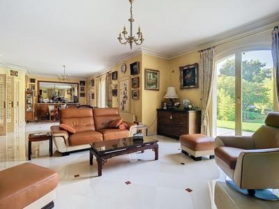 Maison de maîtres - 292 m² - 8 pièces
