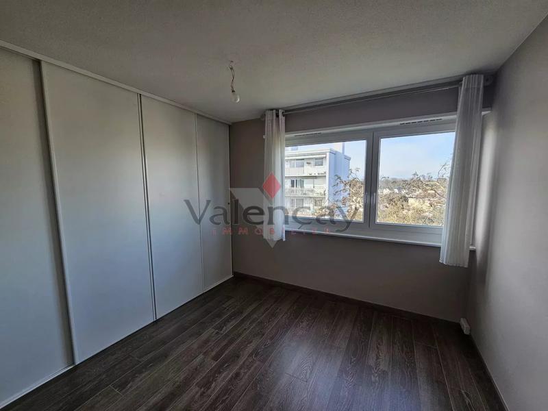 Appartement - 79 m² - 4 pièces