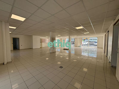 Local commercial - 420 m²