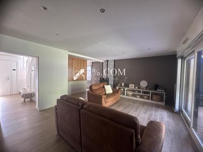 Pavillon - 140 m² - 8 pièces