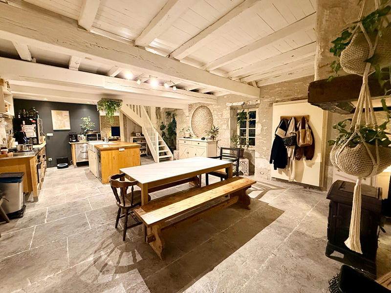 Maison - 147 m² - 7 pièces