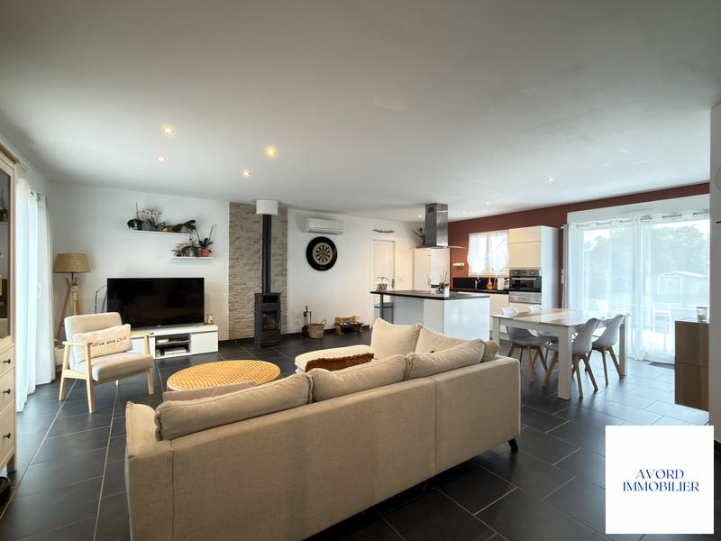 Maison - 107 m² - 5 pièces