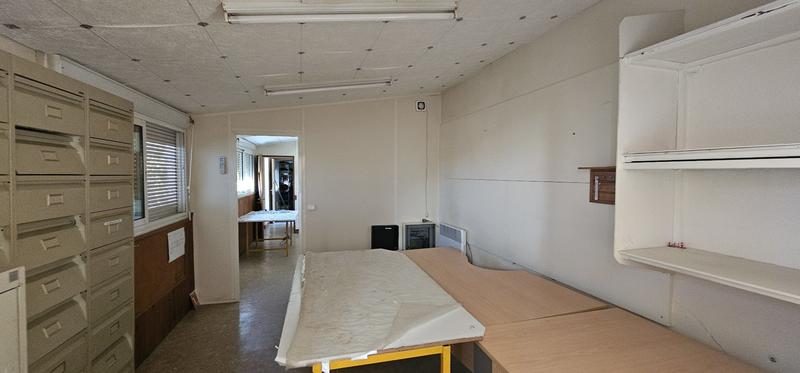 Entrepôt - 2 160 m²