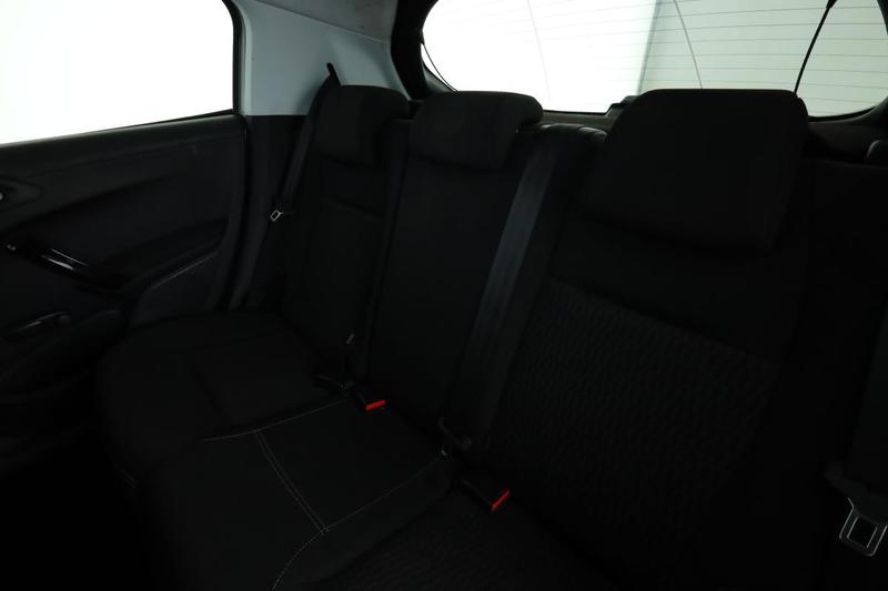 Peugeot 208 1.6 Blue-HDi Style 5p 100 ch