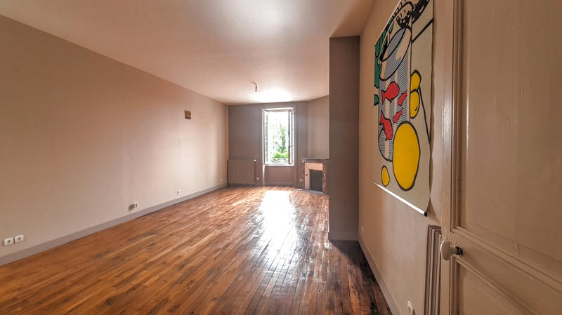 Maison - 196 m² - 8 pièces