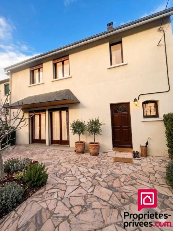 Maison - 135 m² - 8 pièces