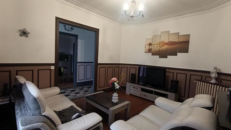 Maison - 164 m² - 8 pièces