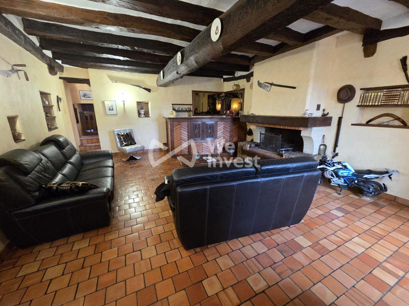 Maison ancienne - 252 m² - 7 pièces