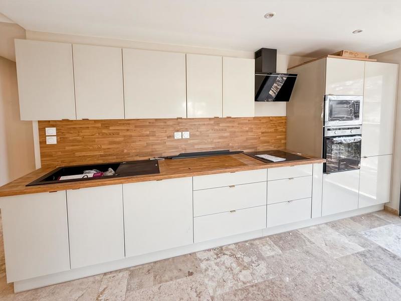 Appartement - 80 m² - 4 pièces