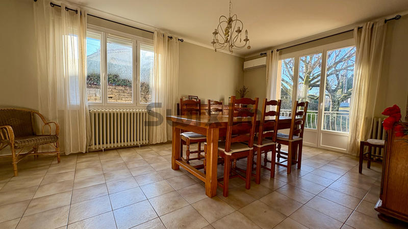 Maison - 135 m² - 6 pièces