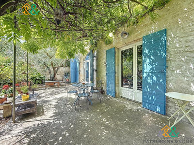 Maison - 210 m² - 6 pièces