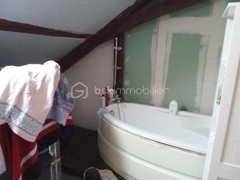 Maison - 212 m² - 5 pièces