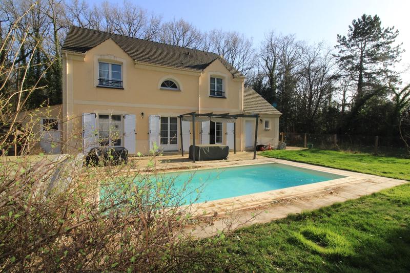 Maison - 150 m² - 7 pièces