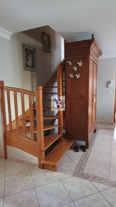 Maison - 260 m² - 9 pièces