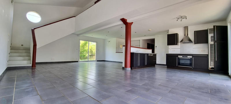 Maison - 157 m² - 7 pièces
