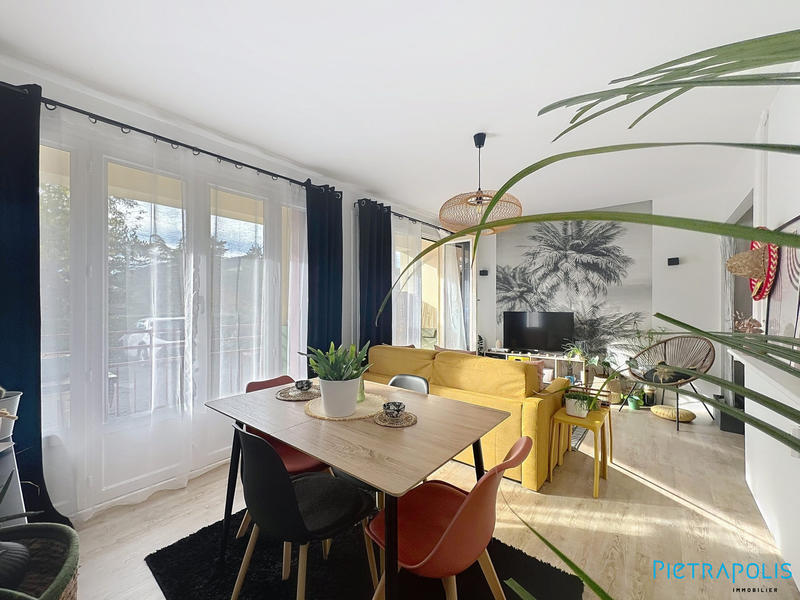 Appartement - 66 m² - 3 pièces