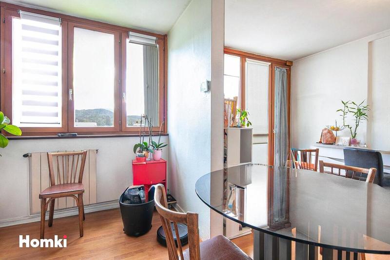 Appartement - 82 m² - 4 pièces