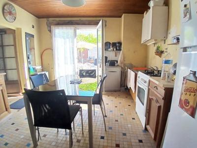Maison en pierre - 102 m² - 3 pièces