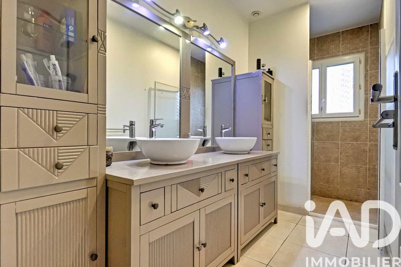 Maison - 142 m² - 5 pièces