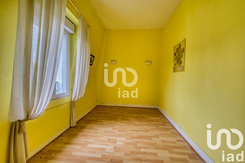 Maison - 323 m² - 11 pièces