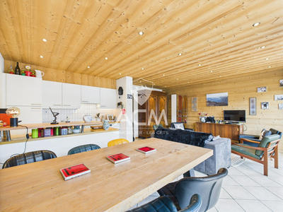 Appartement - 79 m² - 4 pièces