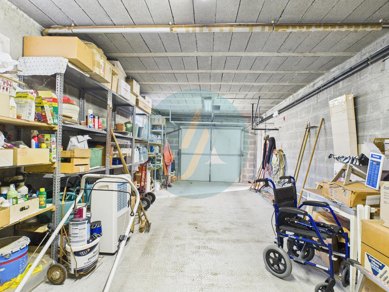 Maison - 186 m² - 7 pièces