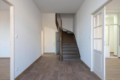 Maison - 216 m² - 7 pièces