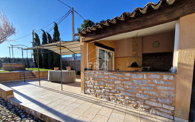 Maison - 240 m² - 6 pièces