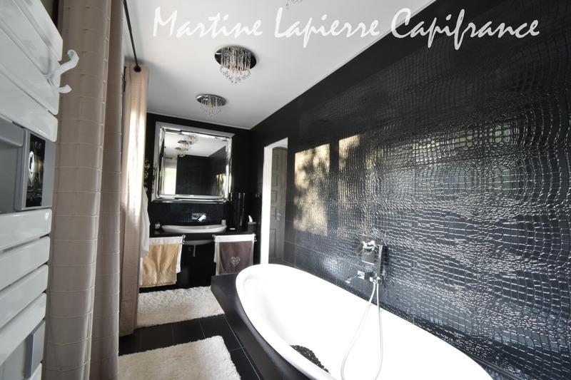 Maison - 400 m² - 10 pièces