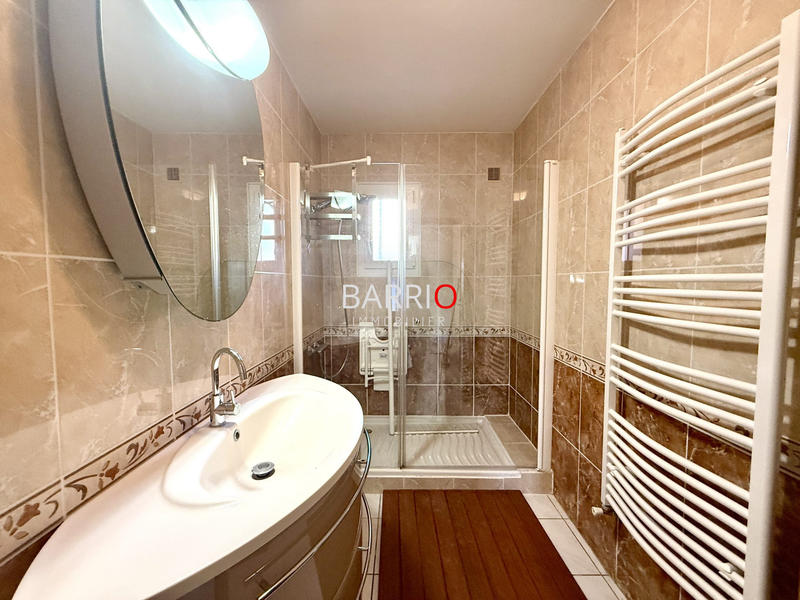 Maison traditionnelle - 122 m² - 5 pièces