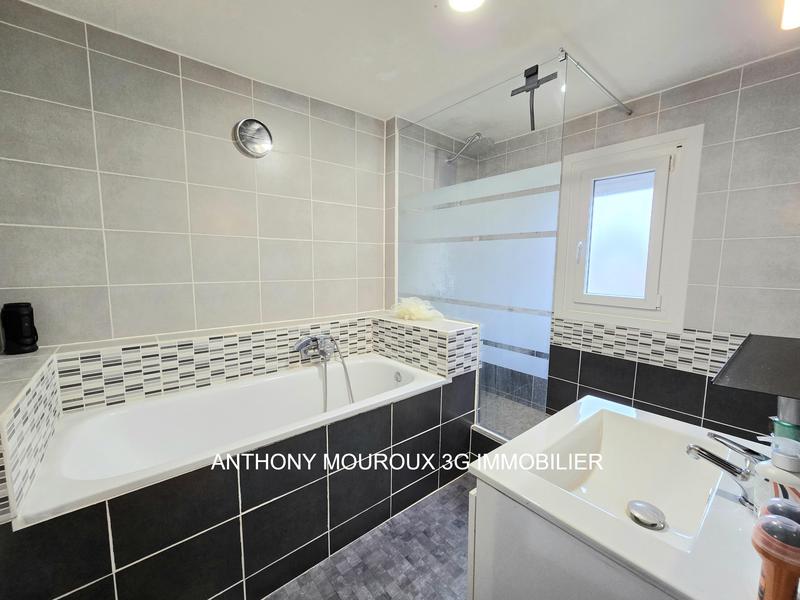 Maison - 166 m² - 7 pièces