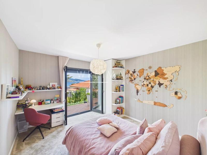 Villa - 165 m² - 6 pièces