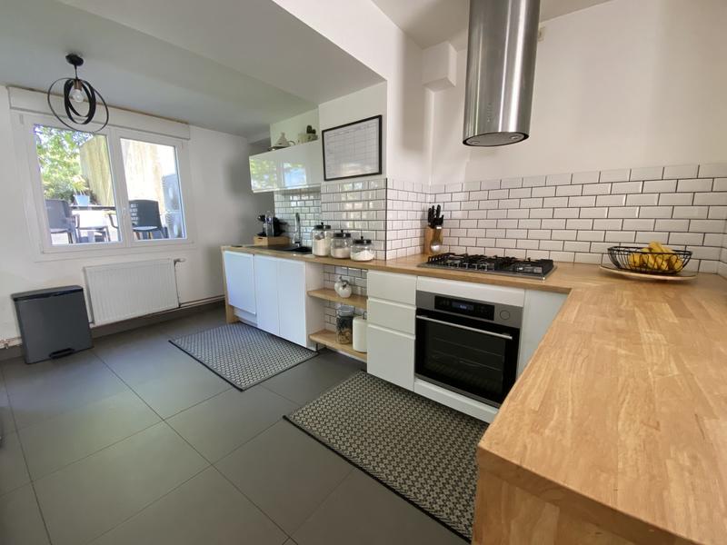 Local commercial - 130 m² - 7 pièces