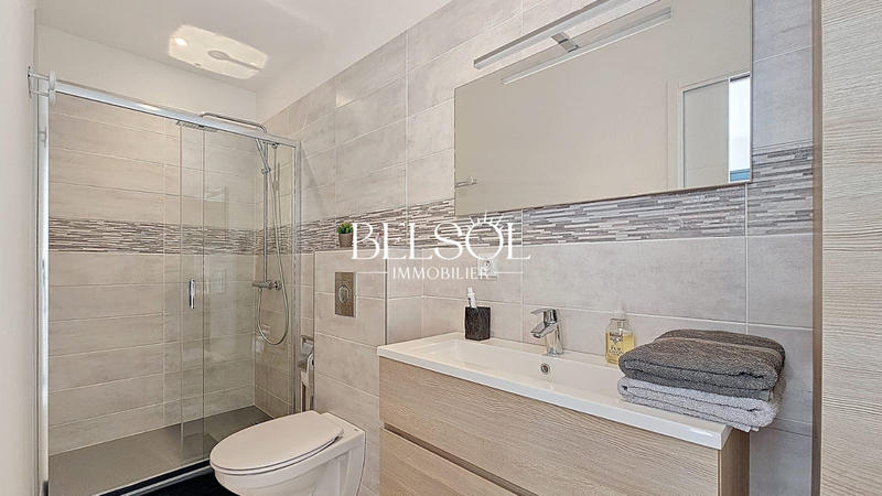 Maison contemporaine - 160 m² - 4 pièces