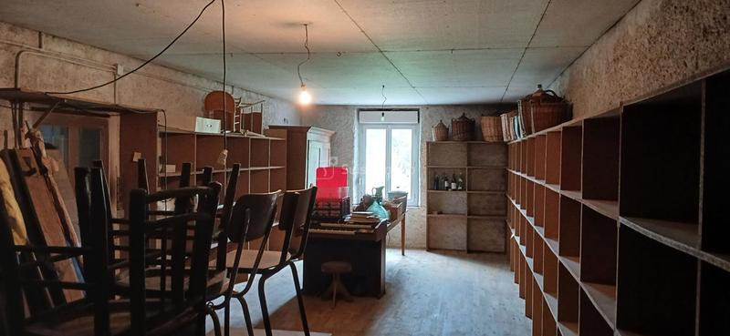 Maison - 250 m² - 10 pièces