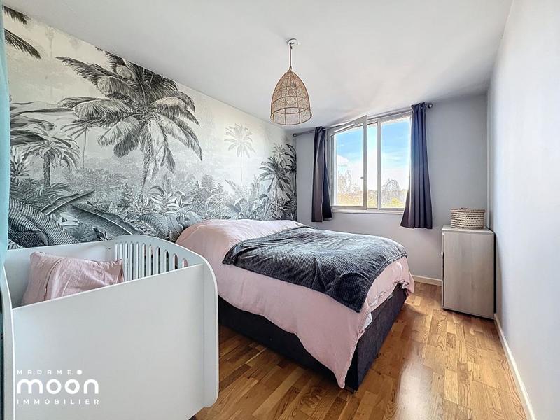 Appartement - 84 m² - 4 pièces