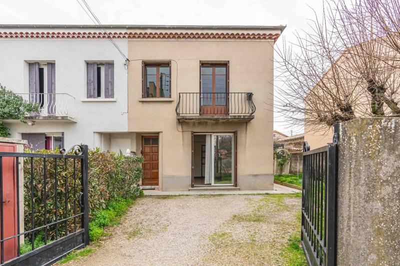 Maison - 90 m² - 4 pièces