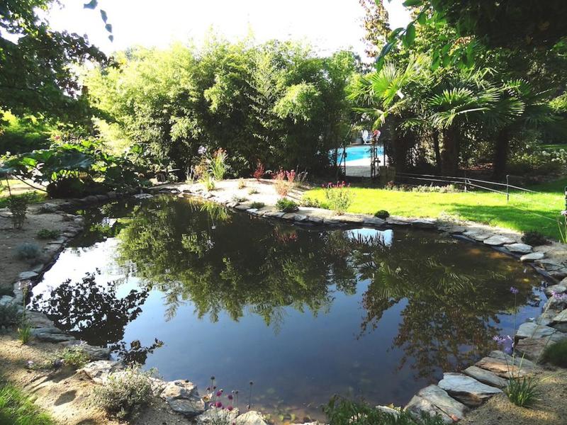 Propriété - 350 m² - 12 pièces