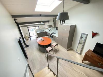Loft - 115 m² - 3 pièces