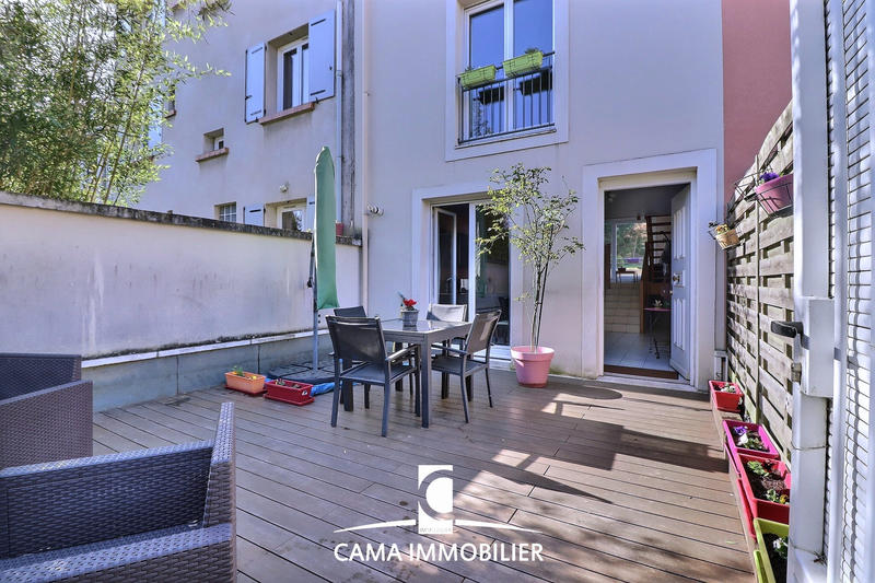 Maison - 94 m² - 4 pièces