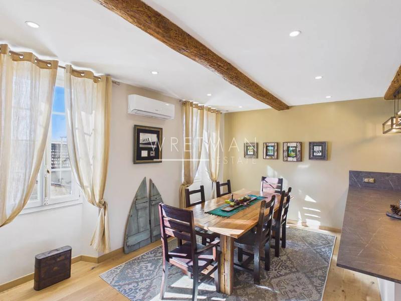 Maison de village - 230 m² - 7 pièces