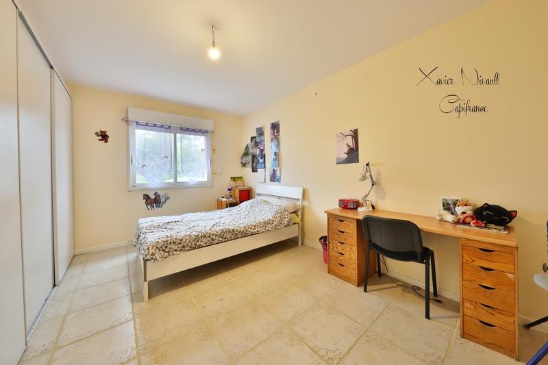 Maison - 281 m² - 8 pièces