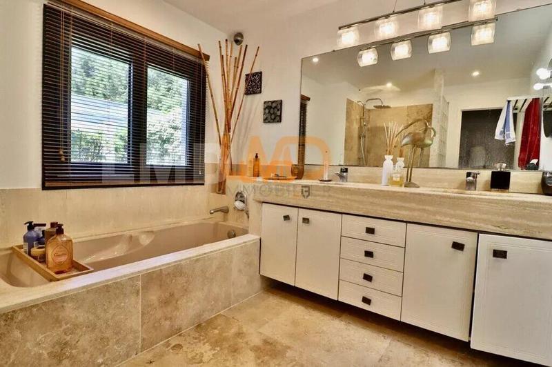 Maison d'architecte - 280 m² - 7 pièces