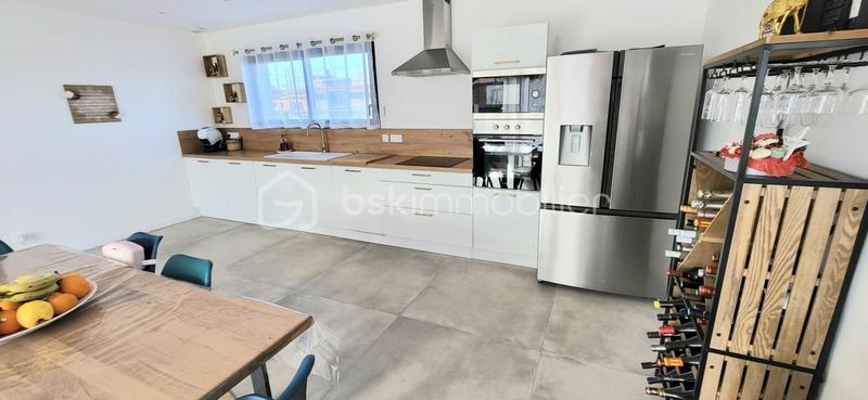 Maison - 110 m² - 4 pièces