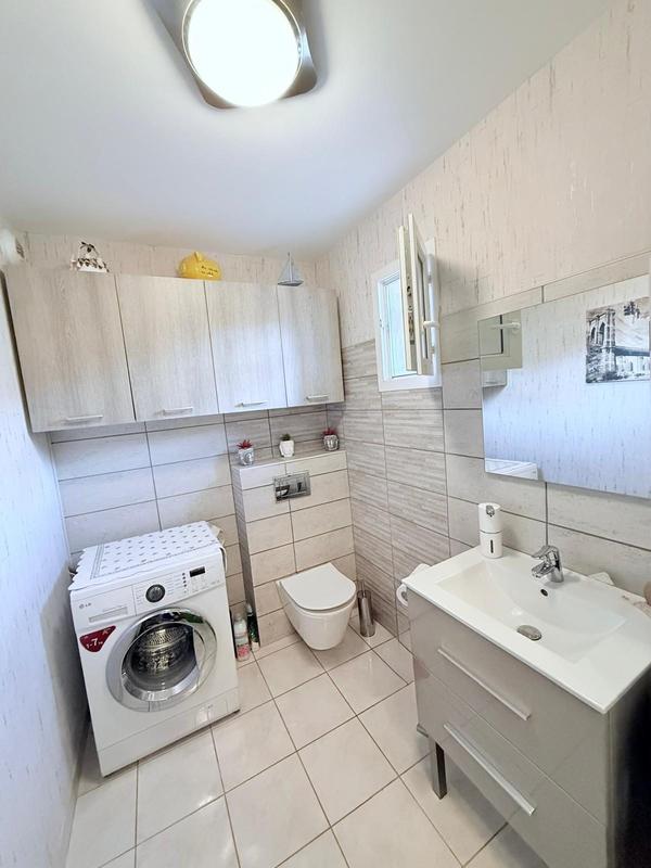 Maison - 83 m² - 4 pièces