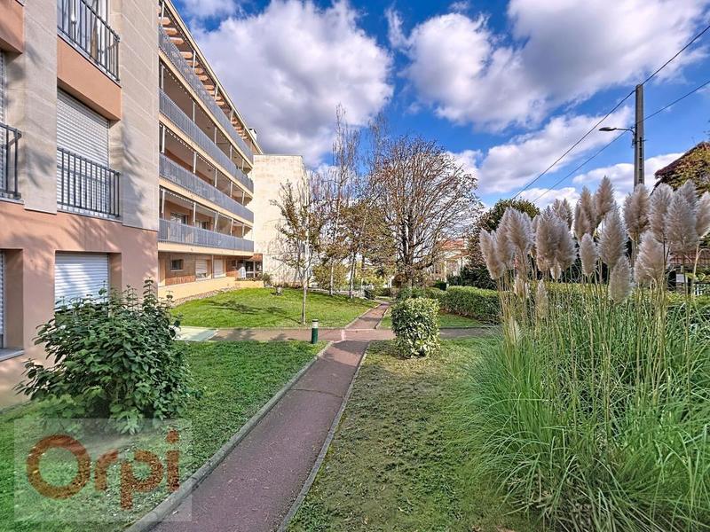 Appartement - 101 m² - 4 pièces