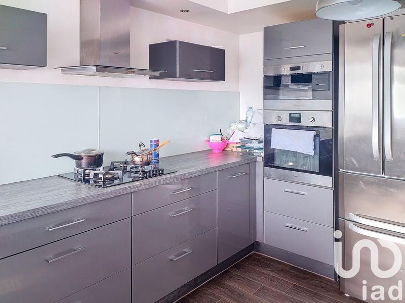 Maison - 200 m² - 6 pièces