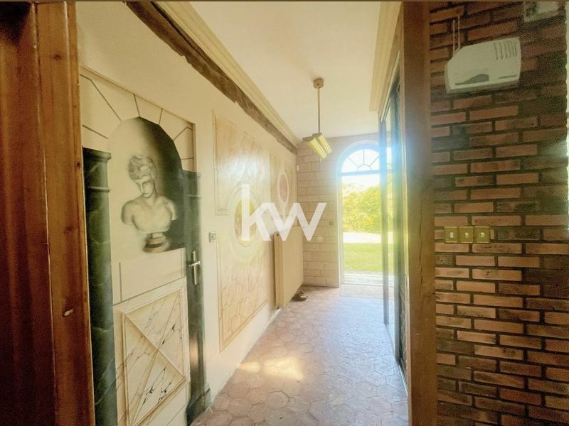 Maison - 240 m² - 9 pièces