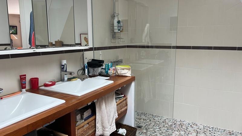 Maison - 300 m² - 10 pièces