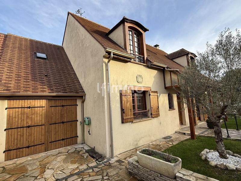 Maison - 100 m² - 6 pièces